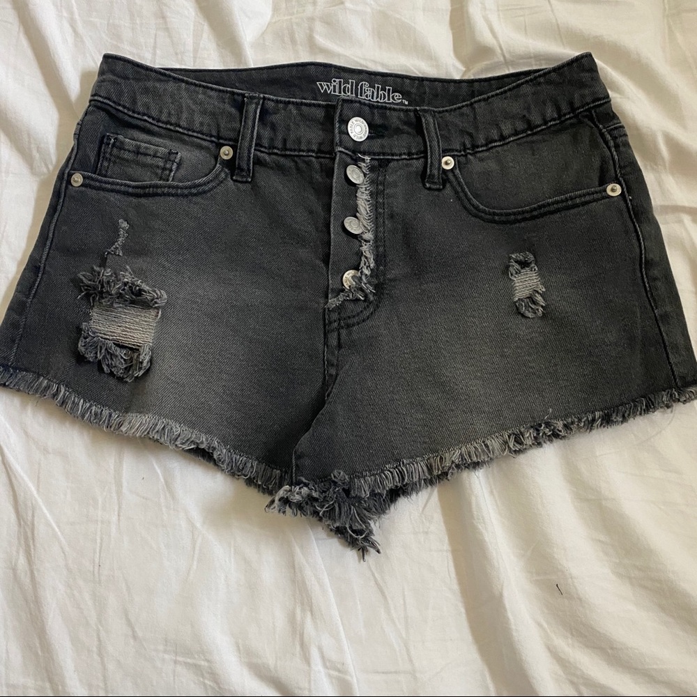 Wild fable high rise short